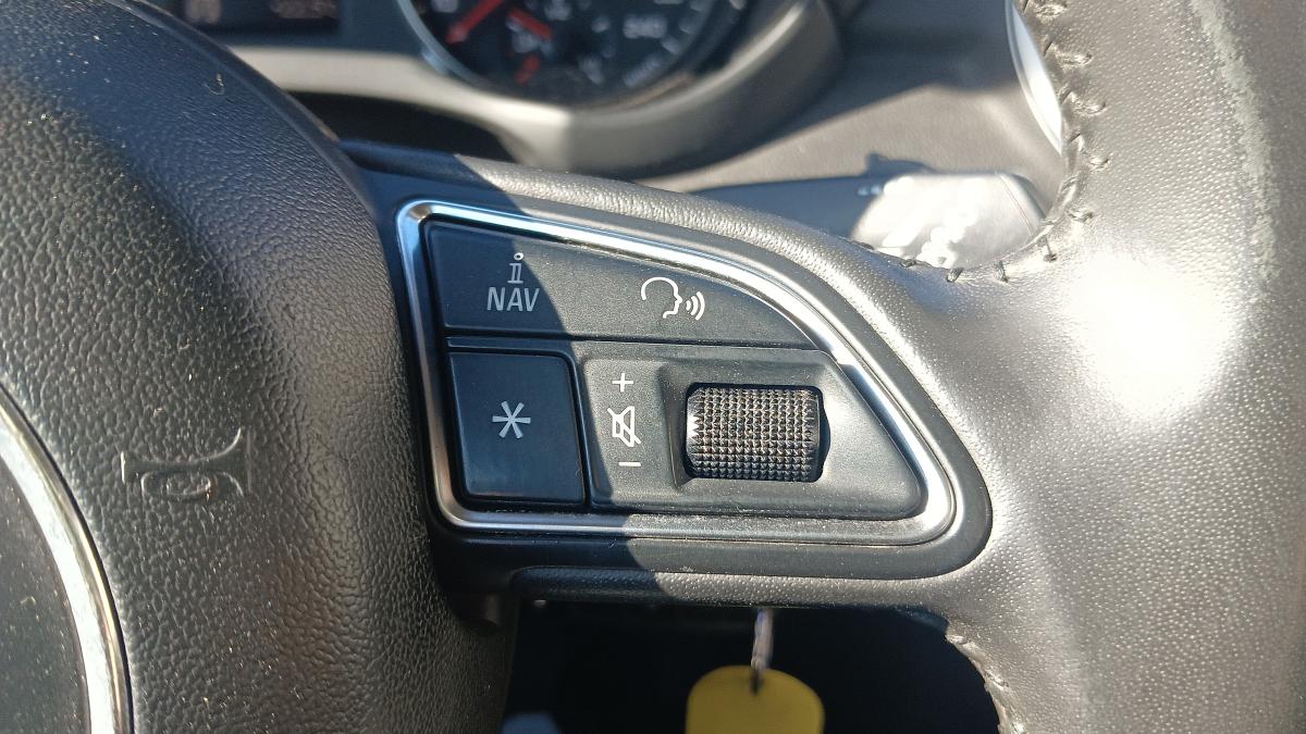 Audi A1 1.6 TDI 90CV SLINE 3P